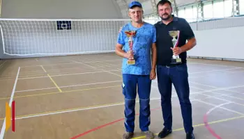 В Лискинском районе спортзал Троицкой СОШ помогли отремонтировать бывшие ученики