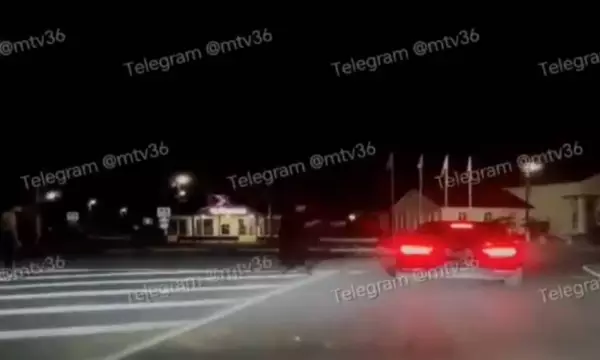 Под Воронежем продавец шаурмы с двумя мачете напал на мужчину