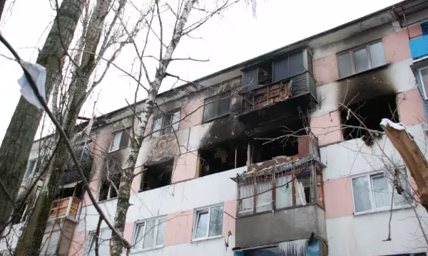 Главное за ночь. 800 человек эвакуировали после пожара на Wildberries в Екатеринбурге, США рассекретили документы об НЛО с телом внутри.