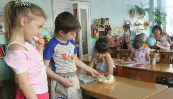 Учёные выяснили, почему мы не помним детство