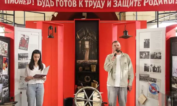 &laquo;Мода как политика&raquo; и &laquo;Страна Гайдарика&raquo;: в Воронеже открылись две необычные выставки