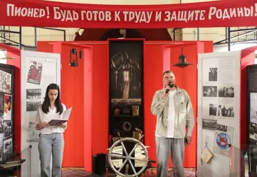 &laquo;Мода как политика&raquo; и &laquo;Страна Гайдарика&raquo;: в Воронеже открылись две необычные выставки