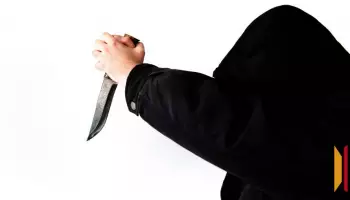 Житель Нововоронежа, дважды пырнувший знакомого ножом, избежал наказания