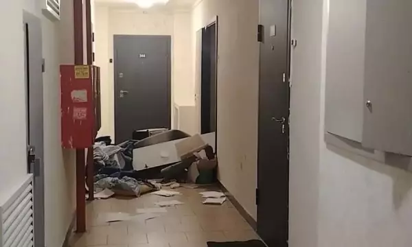 В полночь девушка разбудила соседей в воронежской многоэтажке &laquo;генеральной уборкой&raquo;