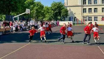Сила &ndash; в людях: танцевальный фестиваль единства народов России прошёл в воронежской школе
