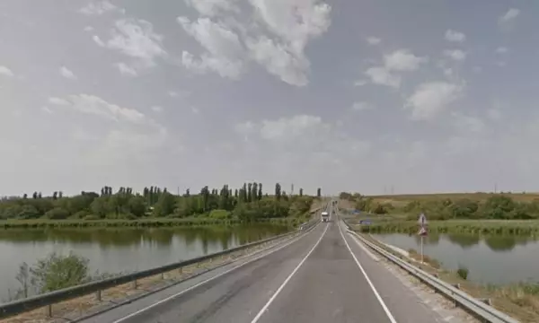 На мосту через реку Девица в Воронежской области введут реверсивное движение на 2 недели