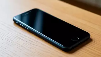 Превращение смартфона в &laquo;мусорку&raquo; грозит обладателям Samsung