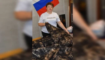 &laquo;Все, кому мы помогаем, живы&raquo;. Жительница Воронежской области сшила для участников СВО 93 антидроновых одеяла