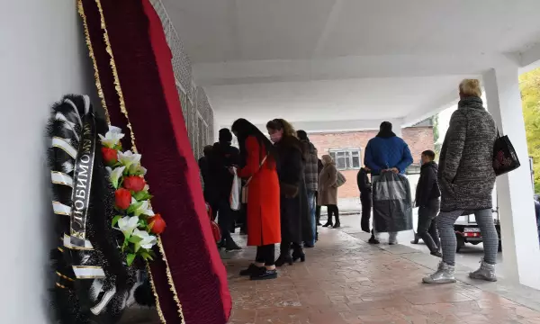 Главное за ночь. Девочка погибла играя в прятки, в Душанбе задержаны десять подозреваемых в умышленном заражении людей ВИЧ-инфекцией