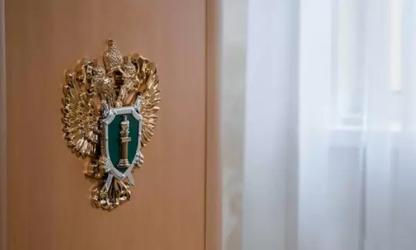 В Семилуках Воронежской области из открытого окна 4 этажа выпал маленький ребенок