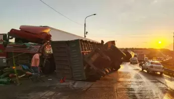 Под Воронежем столкнулись три фуры: есть пострадавшие