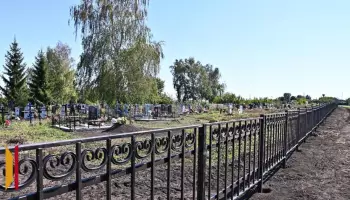 В бутурлиновском селе Козловка установят новое ограждение на кладбище