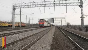 Поезд сбил женщину в Поворинском районе Воронежской области