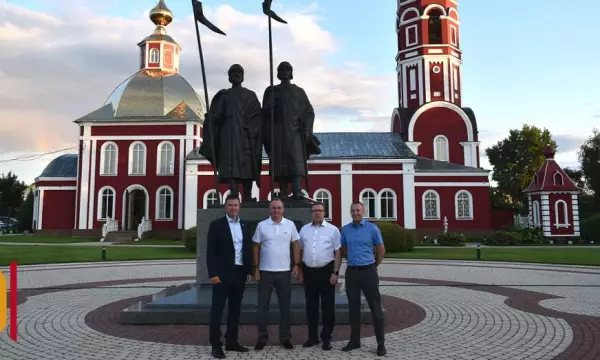 Вице-губернатор Воронежской области Дмитрий Маслов и депутат Госдумы РФ Александр Сидякин посетили Борисоглебск