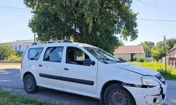 В Воронежской области 18‑летняя девушка на &laquo;Ладе&raquo; сбила 13‑летнего мотоциклиста