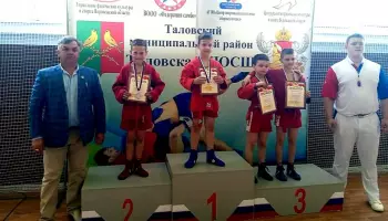 Таловские самбисты выиграли 5 золотых медалей на межрегиональных соревнованиях