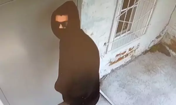 В Воронежской области зять стащил ключи у тещи и обокрал почтовое отделение: видео