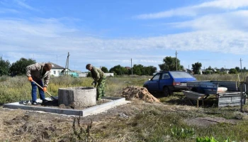 В аннинском селе Старый Курлак отремонтировали колодцы на 5 улицах