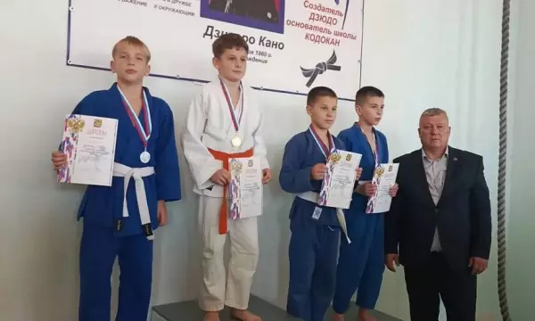 Подгоренский спортсмен стал серебряным призером межрайонного турнира по дзюдо