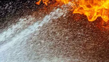 От удара молнии началось возгорание на газопроводе в Воронеже
