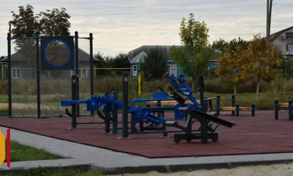 В Грибановке установили новую спортивную площадку на стадионе