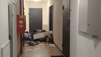В полночь девушка разбудила соседей в воронежской многоэтажке &laquo;генеральной уборкой&raquo;