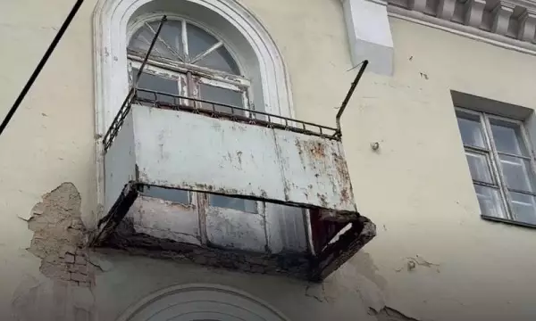 В Воронеже обрушился балкон вместе с котом