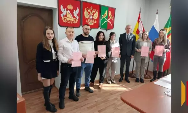 В Таловском районе молодым семьям выдали сертификаты на жилье