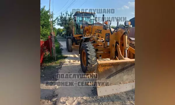 Под Воронежем грейдер насмерть сбил мужчину