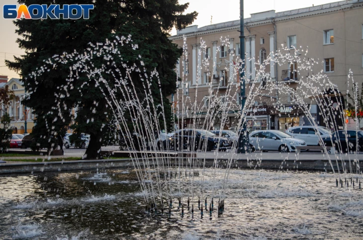 Фонтан на площади Победы