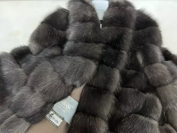 Уход за шубой из куницы: советы экспертов