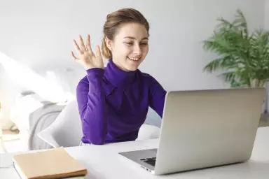 Модельный бизнес в сети: как работают современные агентства и стриминг