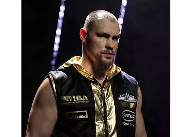 Егоров сразится с Дзукаевым на турнире IBA.PRO 19 в Москве