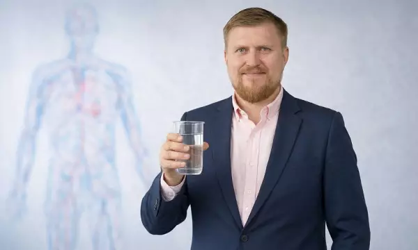 Виктор Кордюков, эксперт по воде и руководитель ПВВК объясняет, как физика и химия действительно меняют свойства воды
